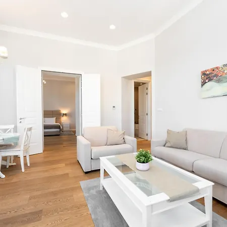 Appartamento Slavija Fontana Lux *