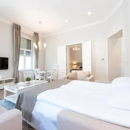 Slavija Fontana Lux Belgrado