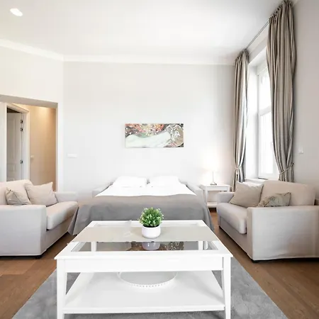 Slavija Fontana Lux Apartment